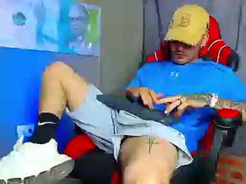 Snapshot of smoker445 chatting on 03/08/25, 10:56 smoker445 online show from 03/08/25, 10:56