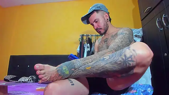 Snapshot of smoker445 chatting on 02/19/26, 09:22 smoker445 online show from 02/19/26, 09:22