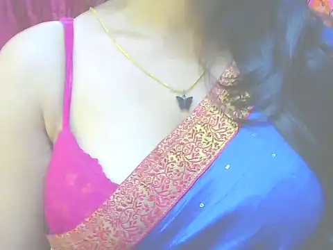 Snapshot of ishmita99 chatting on 12/22/24, 03:55 ishmita99 online show from 12/22/24, 03:55