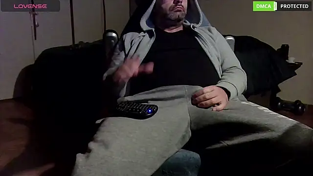 Snapshot of MultiOrgasmicLover chatting on 12/16/24, 08:37 MultiOrgasmicLover online show from 12/16/24, 08:37