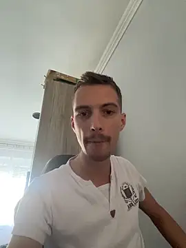 elatus0206 online show from 10/26/25, 10:43