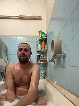 Snapshot of Huncutkuki chatting on 01/19/25, 04:36 Huncutkuki online show from 01/19/25, 04:36