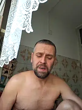 Snapshot of Huncutkuki chatting on 02/06/25, 09:53 Huncutkuki online show from 02/06/25, 09:53