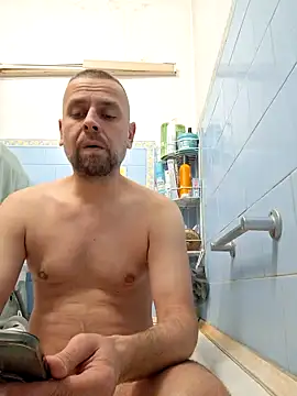 Snapshot of Huncutkuki chatting on 02/07/25, 04:35 Huncutkuki online show from 02/07/25, 04:35