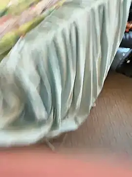 Snapshot of Huncutkuki chatting on 02/18/25, 03:43 Huncutkuki online show from 02/18/25, 03:43