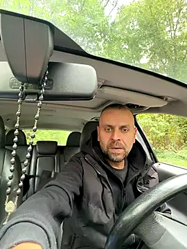 Snapshot of Huncutkuki chatting on 10/11/25, 01:53 Huncutkuki online show from 10/11/25, 01:53