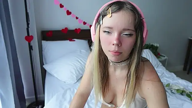 Ayra Lust online show from 02/14/25, 03:54