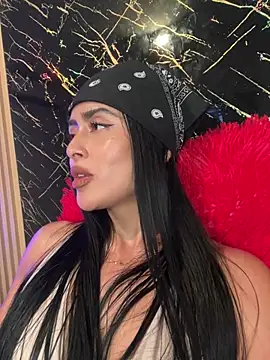 Snapshot of Alexandra_duque chatting on 02/16/25, 11:26 Alexandra duque online show from 02/16/25, 11:26