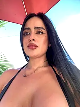 Snapshot of Alexandra_duque chatting on 09/25/25, 08:56 Alexandra duque online show from 09/25/25, 08:56