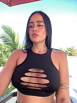 Snapshot of Alexandra_duque chatting on 09/27/25, 08:36 Alexandra duque online show from 09/27/25, 08:36