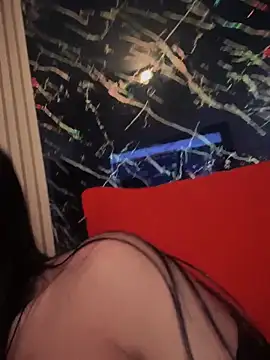 Snapshot of Alexandra_duque chatting on 11/27/25, 08:22 Alexandra duque online show from 11/27/25, 08:22