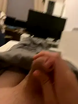 bigschlong290 online show from 10/17/25, 03:53