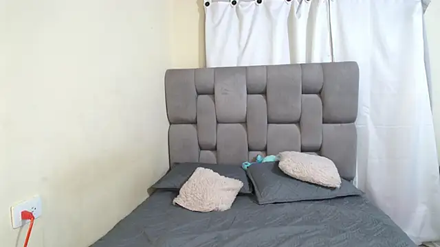 emilyaboott online show from 02/04/25, 12:19