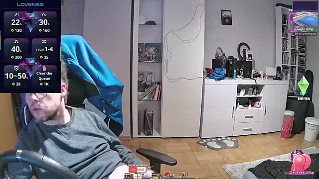 Snapshot of larsgessner30 chatting on 03/07/26, 10:40 larsgessner30 online show from 03/07/26, 10:40