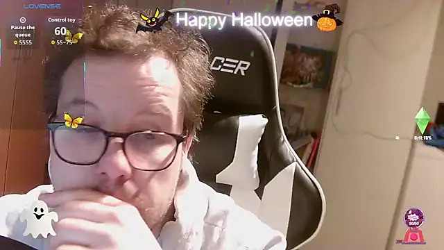 Snapshot of larsgessner30 chatting on 04/04/26, 11:02 larsgessner30 online show from 04/04/26, 11:02