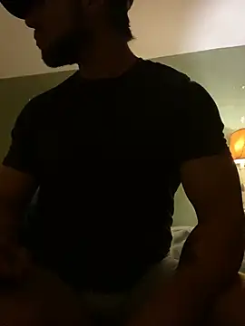 Snapshot of FumesClouds chatting on 12/18/24, 09:58 FumesClouds online show from 12/18/24, 09:58