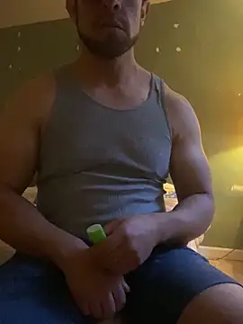 Snapshot of FumesClouds chatting on 01/21/25, 12:57 FumesClouds online show from 01/21/25, 12:57