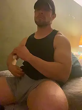 Snapshot of FumesClouds chatting on 01/28/25, 12:43 FumesClouds online show from 01/28/25, 12:43