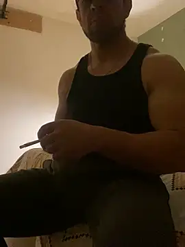 Snapshot of FumesClouds chatting on 02/17/25, 05:25 FumesClouds online show from 02/17/25, 05:25