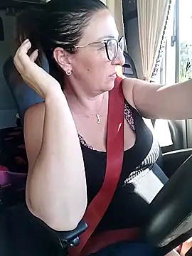 Snapshot of cuplubijoanna chatting on 04/23/26, 01:35 cuplubijoanna online show from 04/23/26, 01:35