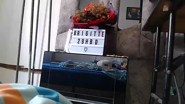 Snapshot of yohatinelly07 chatting on 09/25/25, 05:38 yohatinelly07 online show from 09/25/25, 05:38