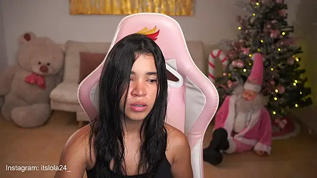 its lola24 online show from 01/01/25, 05:54