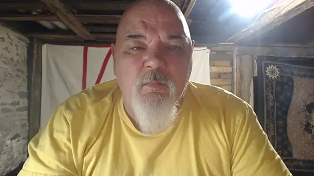 Snapshot of Newfiesausage1972 chatting on 04/23/26, 08:13 Newfiesausage1972 online show from 04/23/26, 08:13