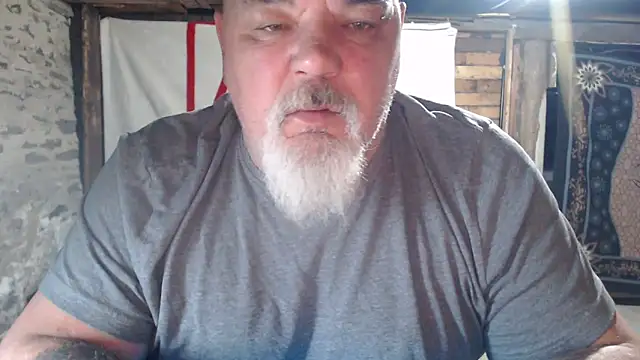 Snapshot of Newfiesausage1972 chatting on 04/26/26, 08:56 Newfiesausage1972 online show from 04/26/26, 08:56