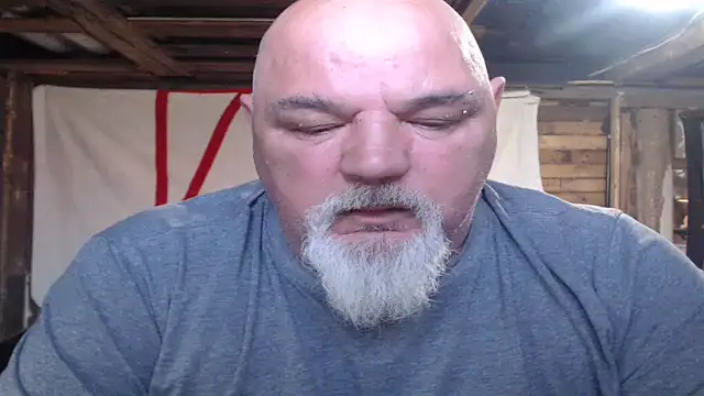 Snapshot of Newfiesausage1972 chatting on 05/03/26, 04:57 Newfiesausage1972 online show from 05/03/26, 04:57