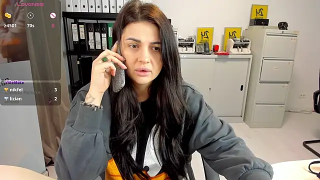 Snapshot of TiffanySweet chatting on 12/26/24, 03:42 TiffanySweet online show from 12/26/24, 03:42