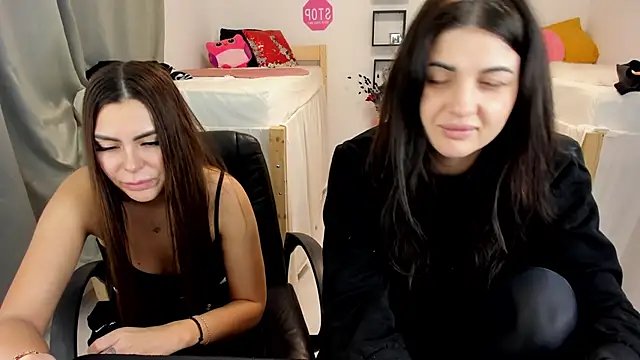 Snapshot of TiffanySweet chatting on 12/27/24, 08:28 TiffanySweet online show from 12/27/24, 08:28