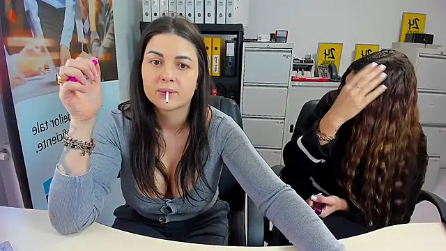 Snapshot of TiffanySweet chatting on 02/07/25, 03:08 TiffanySweet online show from 02/07/25, 03:08