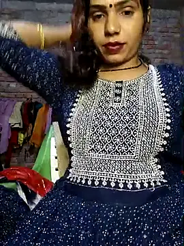 Snapshot of Simaran_bhabhi chatting on 02/18/25, 02:49 Simaran bhabhi online show from 02/18/25, 02:49