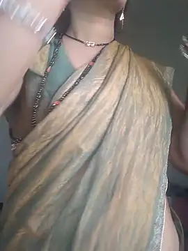 Snapshot of Simaran_bhabhi chatting on 09/30/25, 11:26 Simaran bhabhi online show from 09/30/25, 11:26