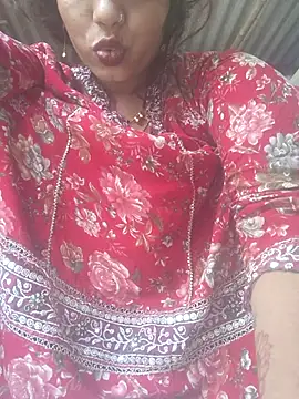 Snapshot of Simaran_bhabhi chatting on 10/03/25, 12:29 Simaran bhabhi online show from 10/03/25, 12:29