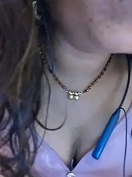 Snapshot of Simaran_bhabhi chatting on 03/19/26, 07:12 Simaran bhabhi online show from 03/19/26, 07:12