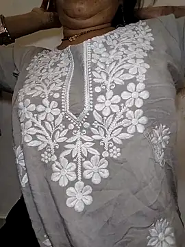 Snapshot of Simaran_bhabhi chatting on 04/14/26, 01:22 Simaran bhabhi online show from 04/14/26, 01:22