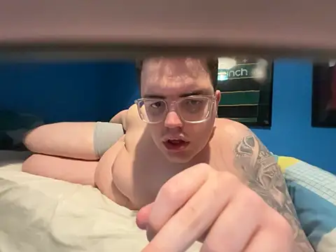 Snapshot of TomMusgrove chatting on 04/25/26, 01:30 TomMusgrove online show from 04/25/26, 01:30