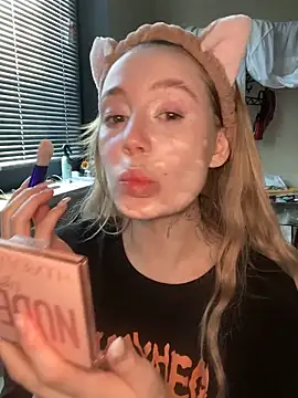 Snapshot of meanexx chatting on 03/09/26, 05:44 meanexx online show from 03/09/26, 05:44