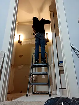 Snapshot of 1BeautyN1Beast chatting on 02/15/25, 09:26 1BeautyN1Beast online show from 02/15/25, 09:26