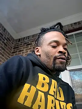 Snapshot of 1BeautyN1Beast chatting on 11/23/25, 09:36 1BeautyN1Beast online show from 11/23/25, 09:36