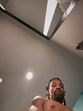 Snapshot of 1BeautyN1Beast chatting on 02/05/26, 02:22 1BeautyN1Beast online show from 02/05/26, 02:22