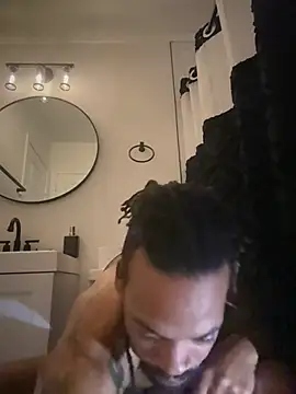 Snapshot of 1BeautyN1Beast chatting on 02/22/26, 08:57 1BeautyN1Beast online show from 02/22/26, 08:57