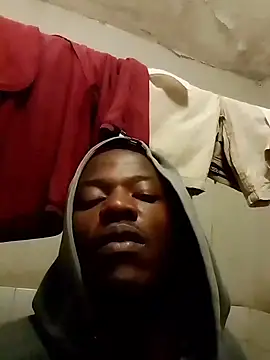 Snapshot of Disturbance27 chatting on 10/30/25, 07:47 Disturbance27 online show from 10/30/25, 07:47