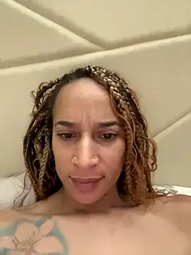 Shuggabutt online show from 09/28/25, 04:23