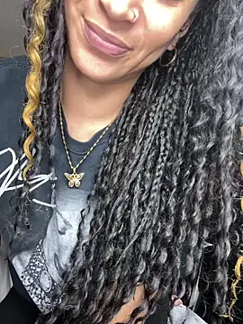 Shuggabutt online show from 02/15/26, 09:22