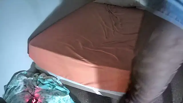 Snapshot of MartaMoon96 chatting on 12/10/24, 11:30 MartaMoon96 online show from 12/10/24, 11:30