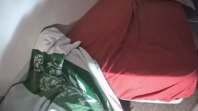 Snapshot of MartaMoon96 chatting on 01/20/25, 04:01 MartaMoon96 online show from 01/20/25, 04:01