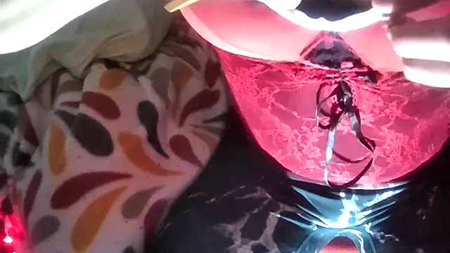 Snapshot of MartaMoon96 chatting on 01/21/25, 02:33 MartaMoon96 online show from 01/21/25, 02:33