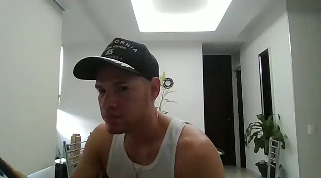 Snapshot of kinke31 chatting on 01/10/25, 11:22 kinke31 online show from 01/10/25, 11:22